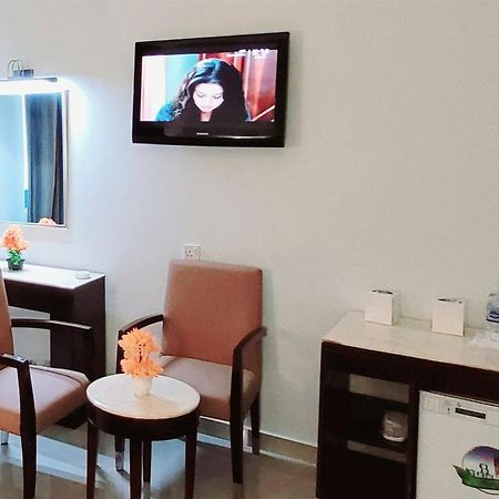Signature Inn Hotel Deira دبي الغرفة الصورة