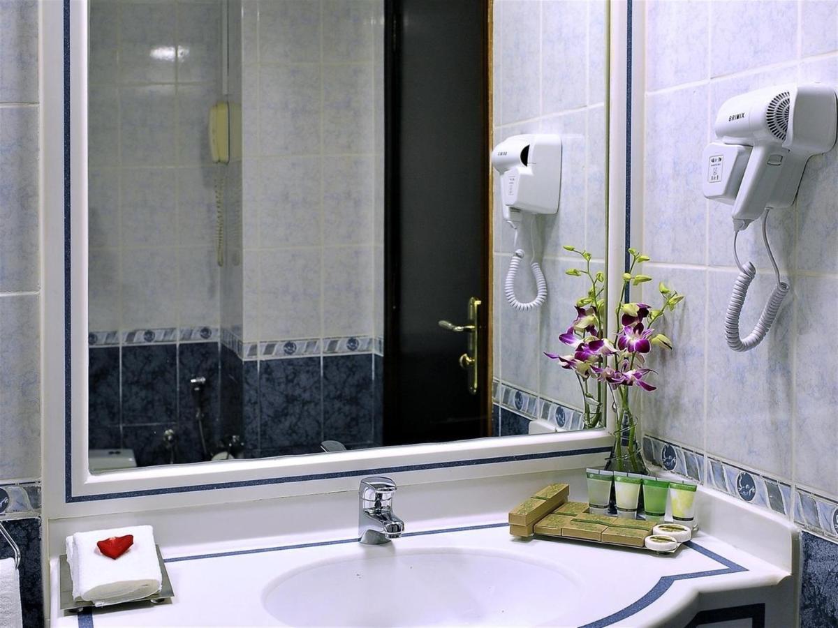 Signature Inn Hotel Deira دبي الغرفة الصورة