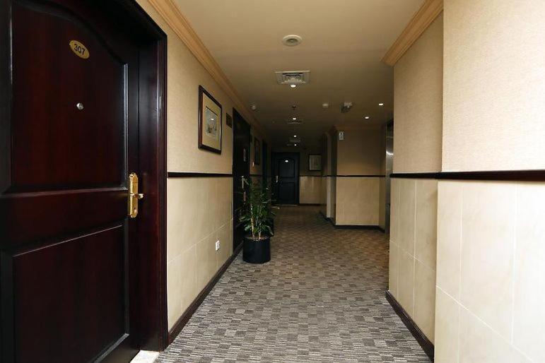 Signature Inn Hotel Deira دبي المظهر الخارجي الصورة